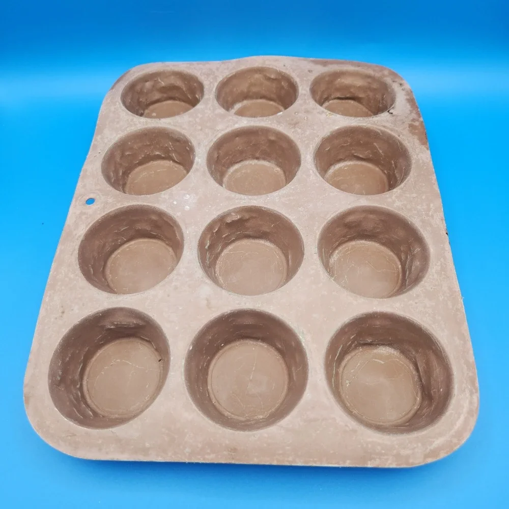 Vintage Brown Coated‎ Aluminum Muffin Cupcake Pan